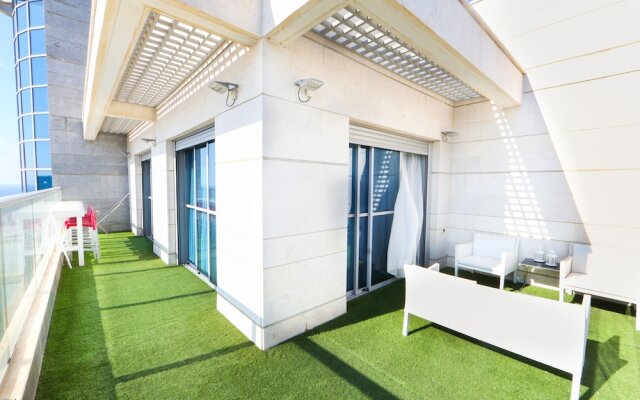 Seaview Oasis Luxurious penthouse