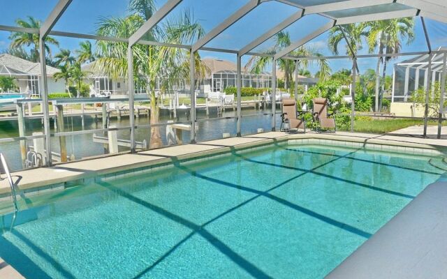 Waterfront Home With Pool and Western Exposure