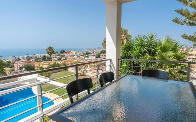 Spacious 3BR Villa with pool and views