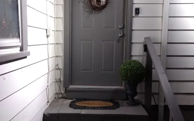Beautiful Downtown Indy Guest Homes