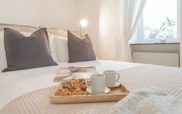 Pretty Studio in Old Town by Rent all Como