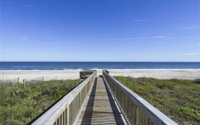 Surf Villa 626 by Distinctive Beach Rentals