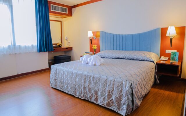 Baiyoke Suite Hostel