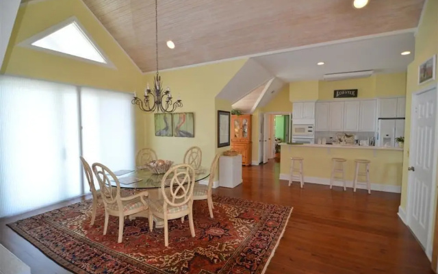 Daniel 7 Bedroom Home