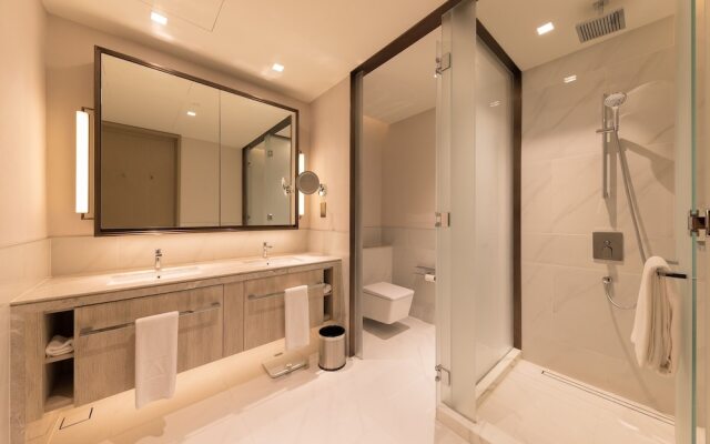 Comfortable 2BR Address Harbour Point