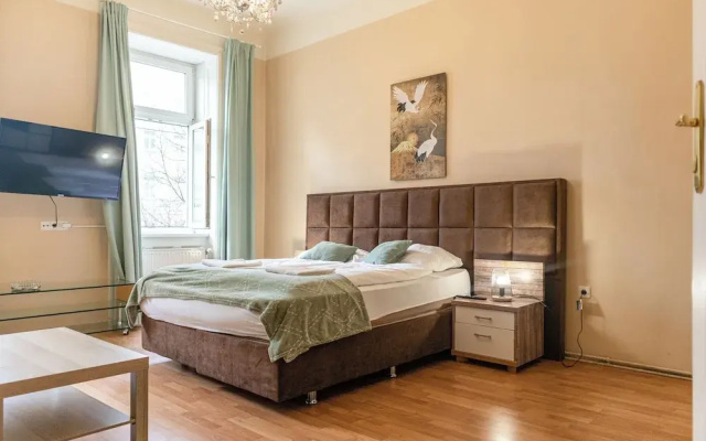 Longstay 2BR Apt in Central Area