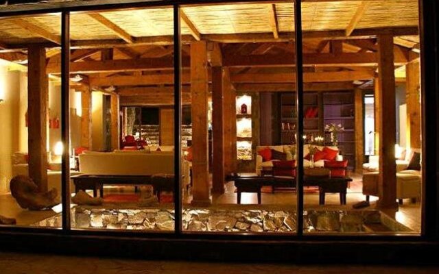 Casa Colorada - Hotel de Montaña