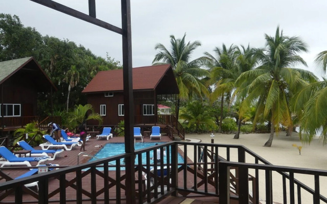 Green Parrot Beach Houses and Resort