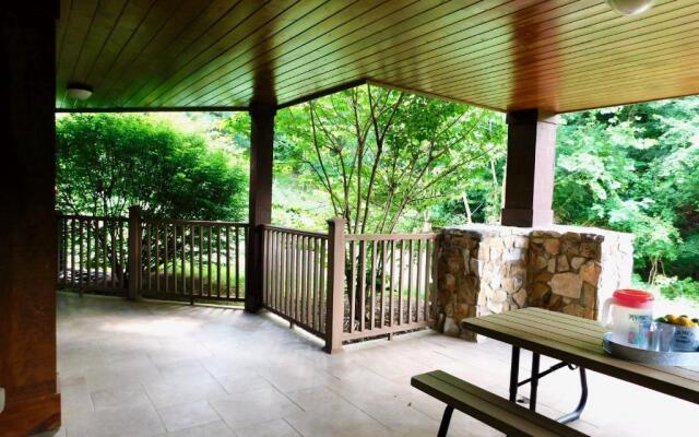 Viewpoint Condominiums