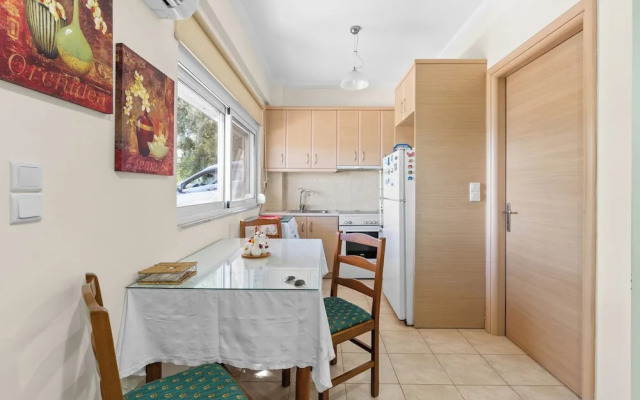 Cosy Nikiana Beach Apartment