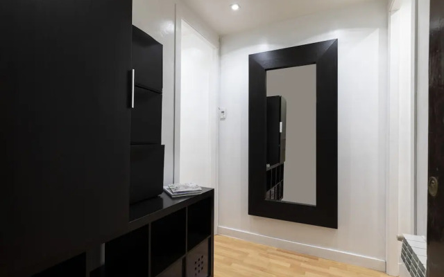 Ab Berlin Les Corts Apartment