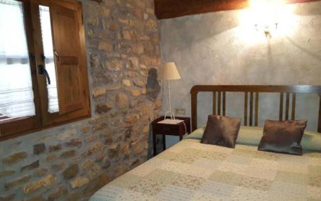 Apartamentos La Borda Castillon