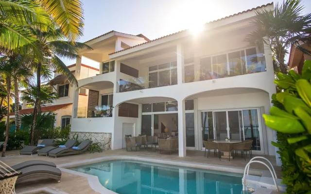 Beachfront W Private Staff in Gated Community