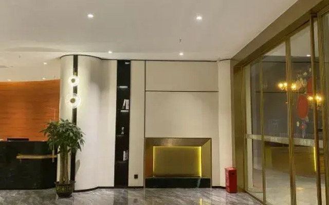 Huating Yunqi Hotel