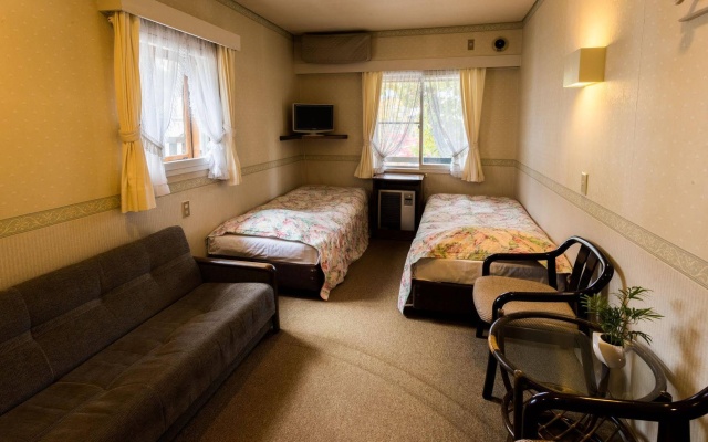 Pension EastMountain Hakuba – Guest Rooms – Hakuba