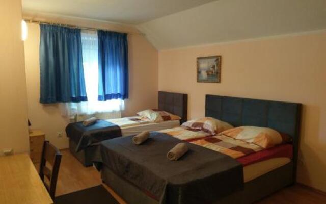 Mostiček Hostel