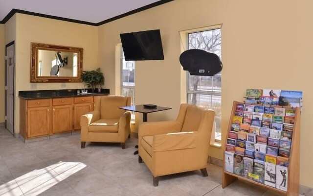La Bonita Inn And Suites