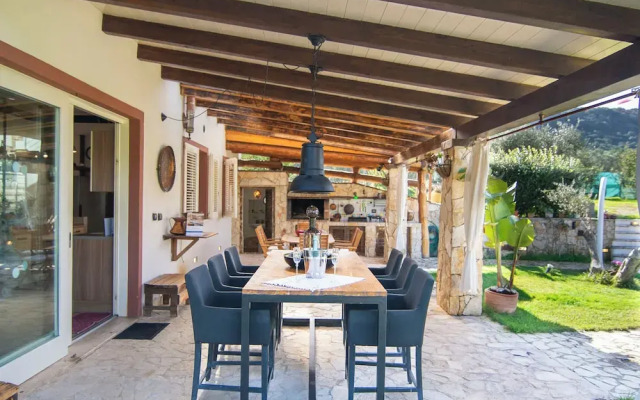 Villa Meris(36Km Away From Sassari)(No Front Desk Please Contact The Property 5 Days In Advance)