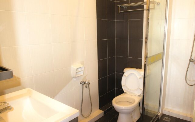 Ernes Hotel Bayu Mutiara