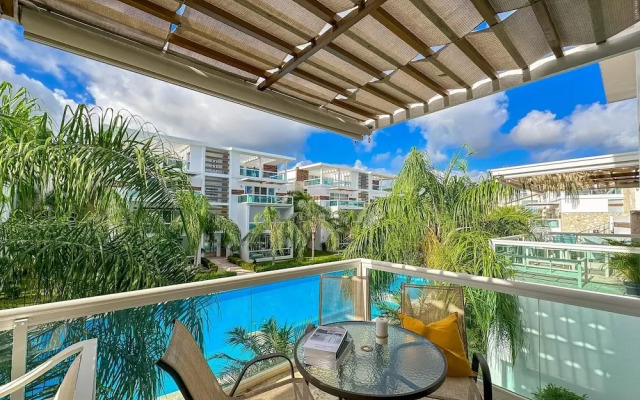 Beautiful 2 BR Apartment With BBQ