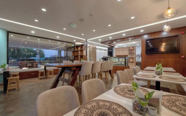 Eden Gardens Hotel