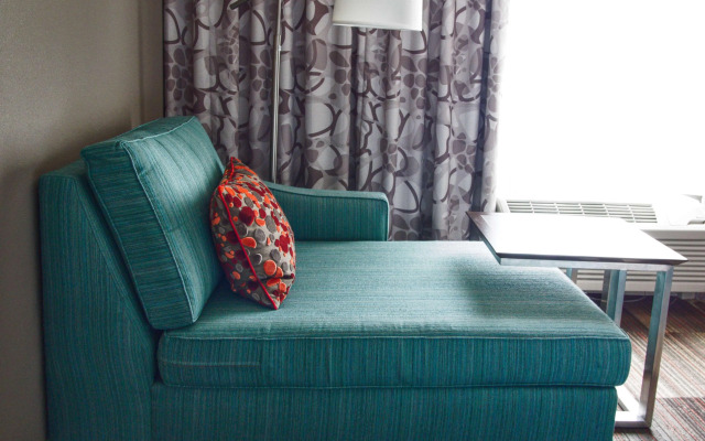 Hampton Inn & Suites Moore
