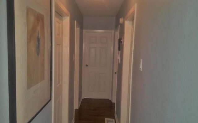 Lavish Suites - 4 Bedroom Guesthouse