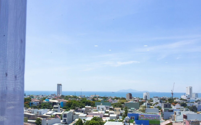 Da Nang Sunrise Sea Hotel & Apartment