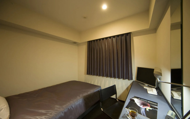 Nesthotel alt. Meguro Station