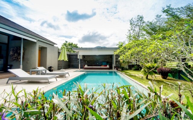 Kinnaree Villa Loch Palm Golf by Chattha