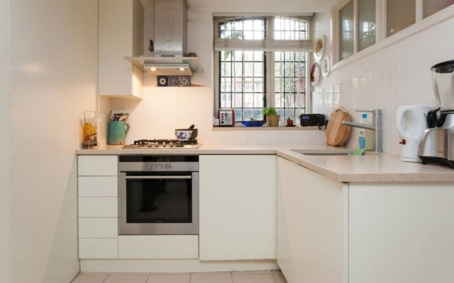1 Bedroom House in Whitechapel