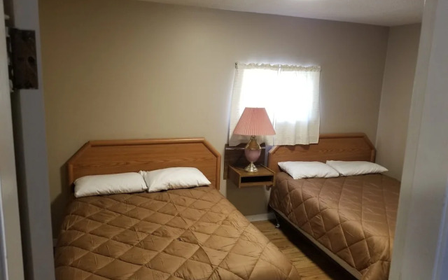 Apple Tree Inn