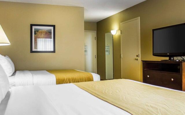 Comfort Inn & Suites Dayville - Killingly Industrial Park