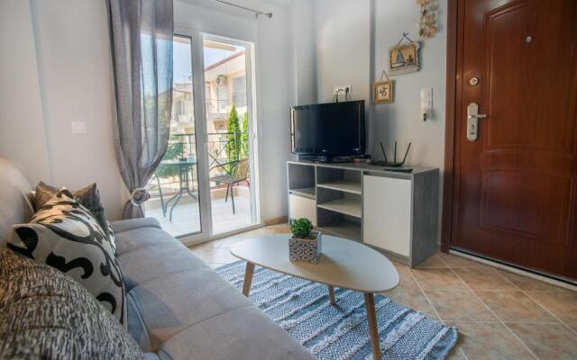 Stylish 1-bdrm family apartment, Kallithea