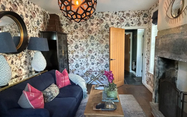 Manor House Lindley
