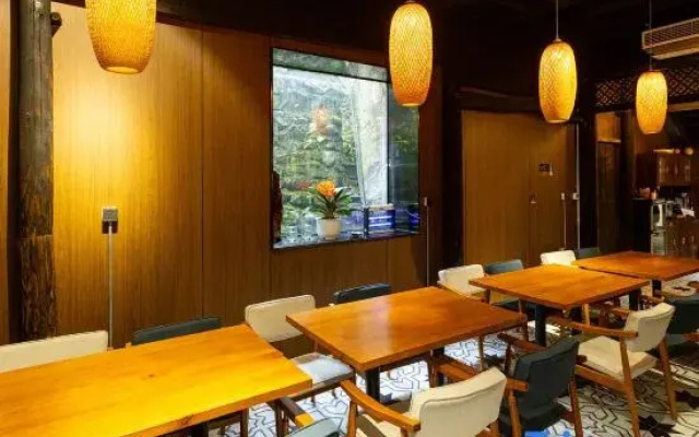 Daodao Fuchun Mountain Residence Artistic Guesthouse