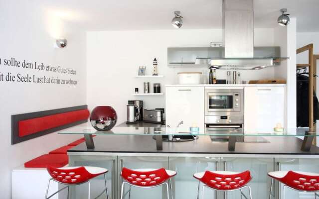 Holiday Apartment 3 Comfortable Vacation Home