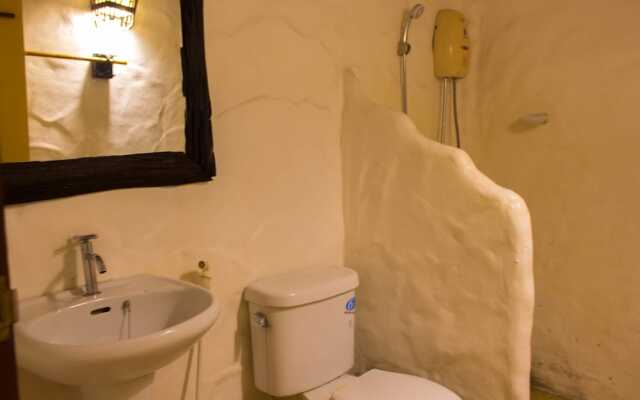 The Hub Erawan Resort