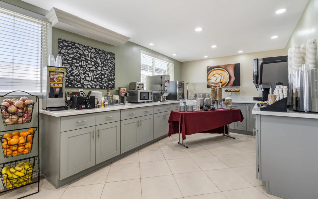 Best Western Plus La Mid Town Hotel