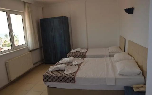 Lavinia Otel