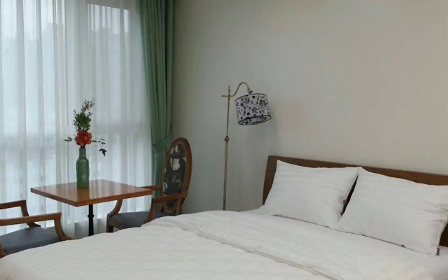 Ten-Q Global Residence