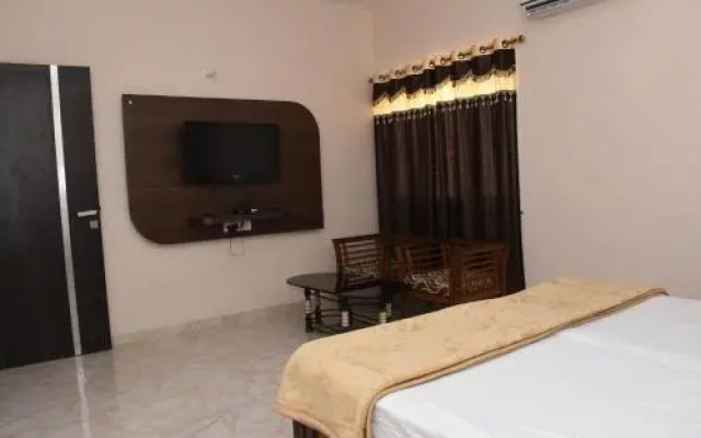 Hotel PoshLux