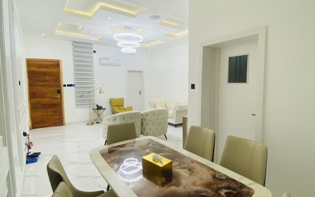 Infinity Luxury Apartment