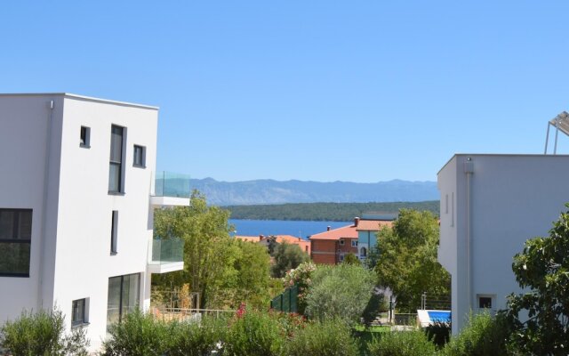 Marina Porat