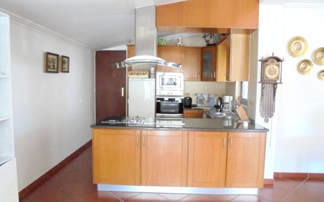 Apartment With 2 Bedrooms in A dos Cunhados, With Enclosed Garden and