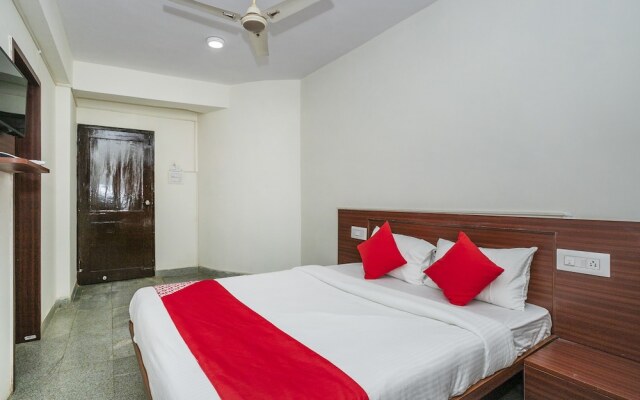 OYO 22940 Sri Durga Residency