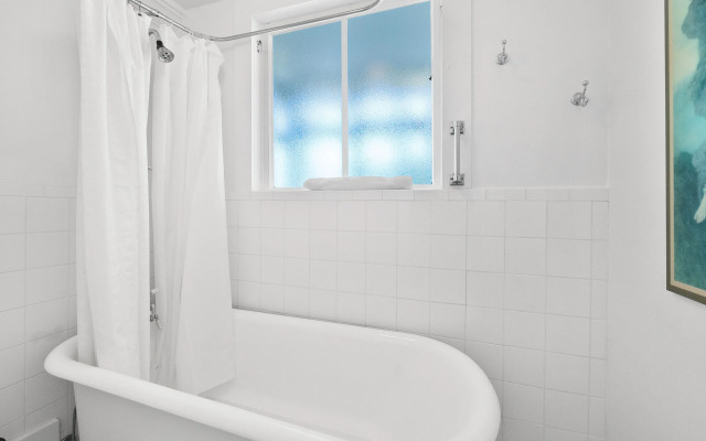 Golden Magnolia Marine