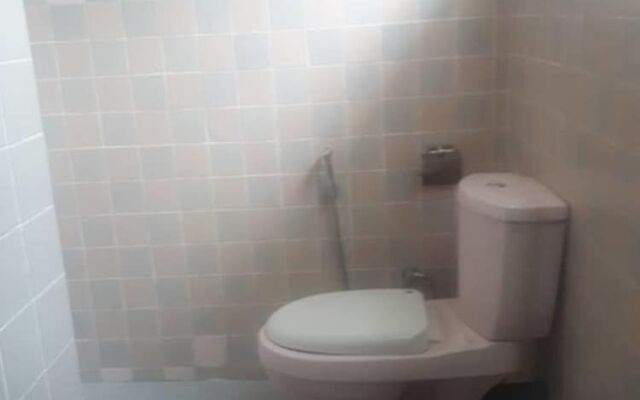Hotel Chathuna