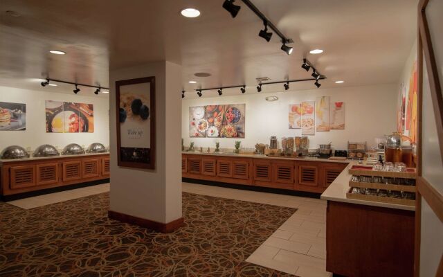 Doubletree by Hilton Hotel Norfolk Airport