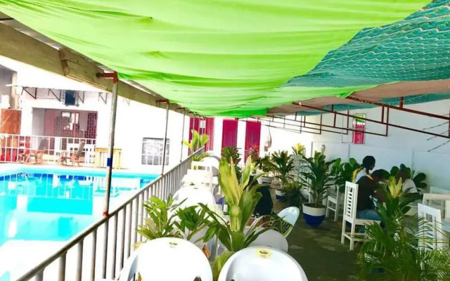 Jeane's Appart Hotel